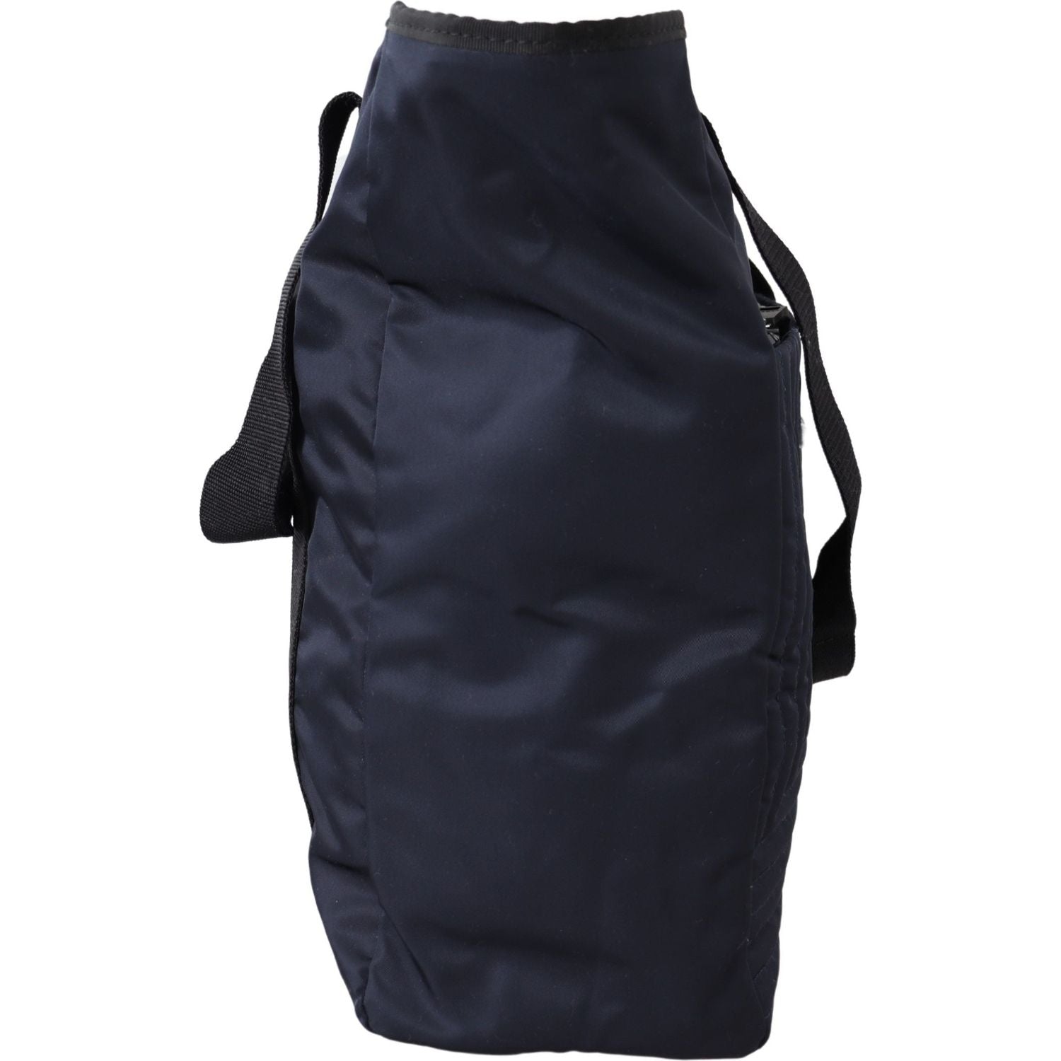 Front view with bag zipped and handles upright.