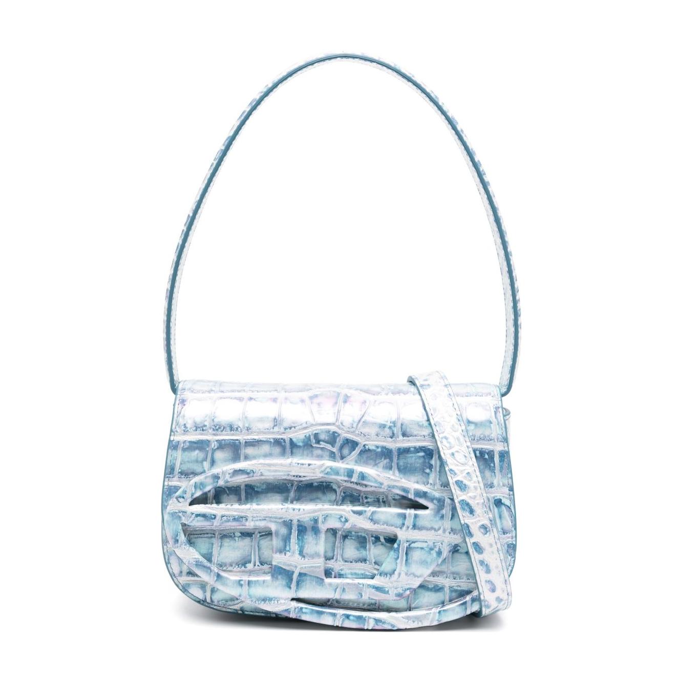 Front view with bag zipped and handles upright.