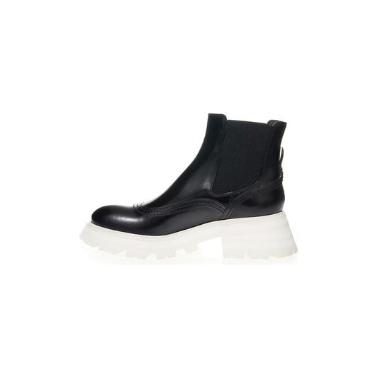 Alexander McQueen Elegant Leather Boots in Timeless Black Alexander McQueen Dark Slate Gray