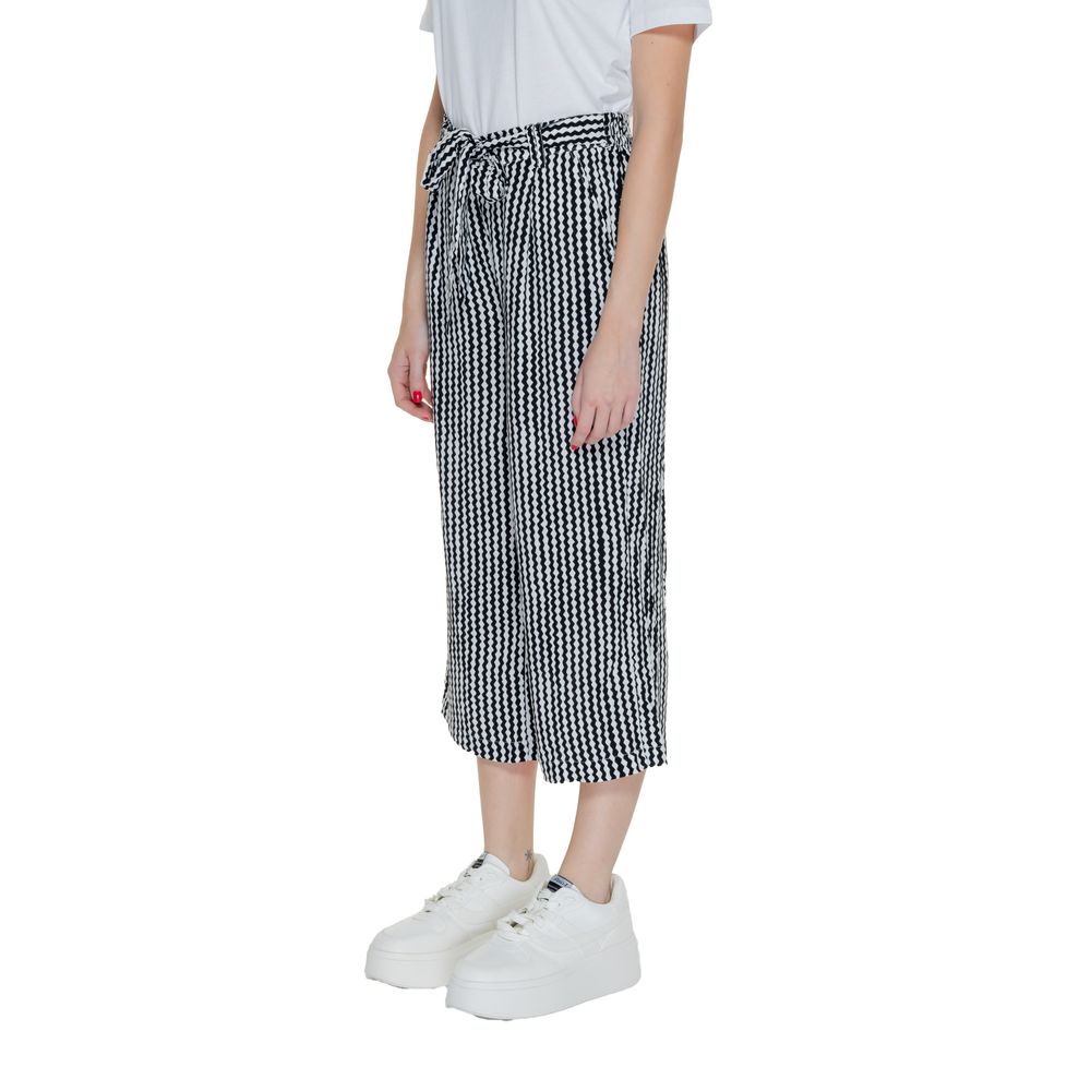 Only Black Viscose Cropped Pants Only